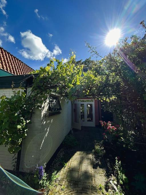 Onder De Kastanje! Villa Koedijk ภายนอก รูปภาพ